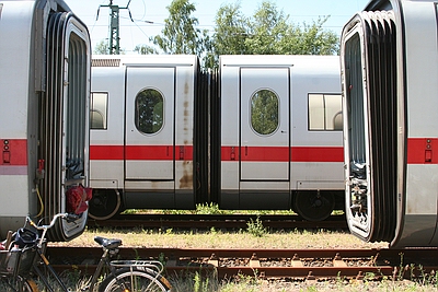 ICE in alter Lackierung